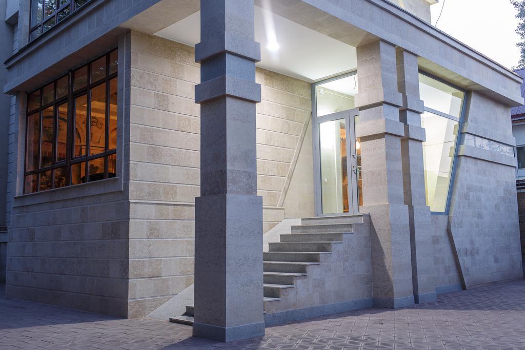Astor Hotel & Spa Bishkek Exterior photo