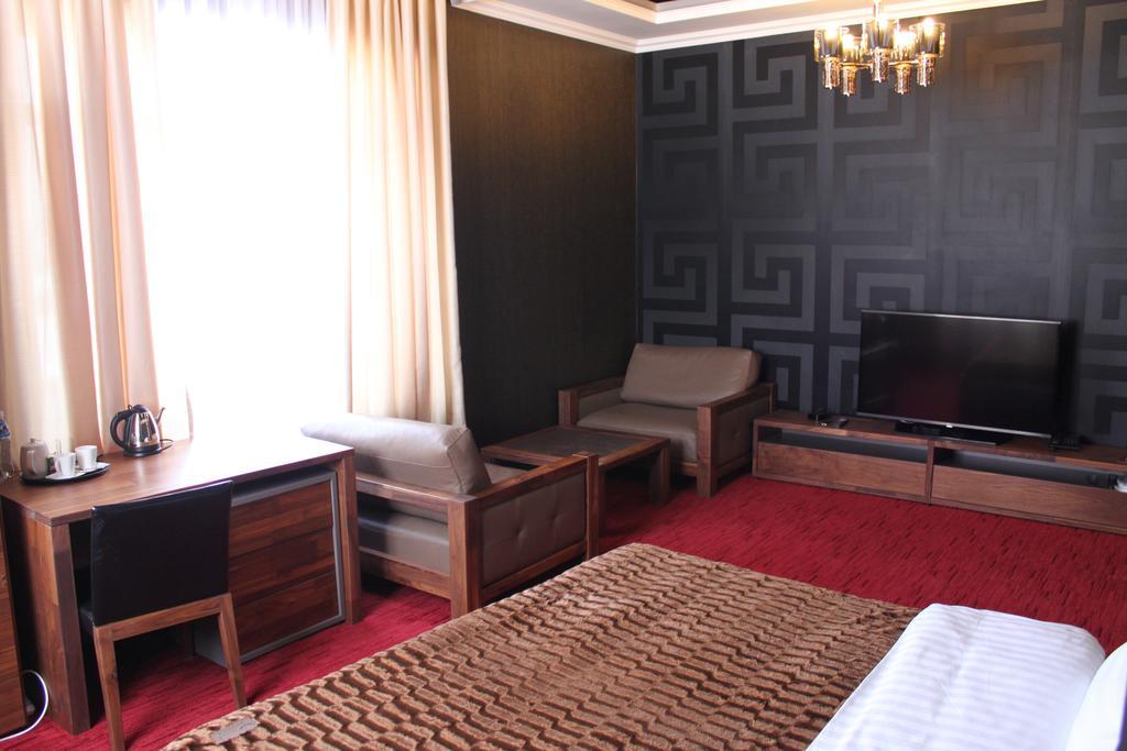 Astor Hotel & Spa Bishkek Exterior photo